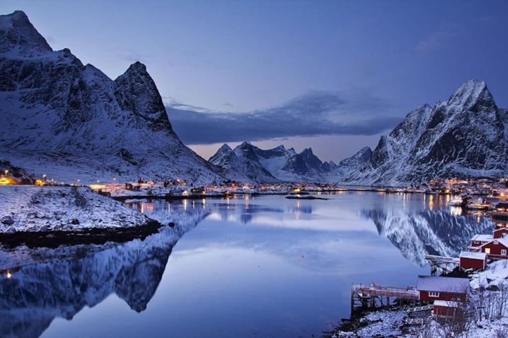 Retro - Cozy With A Fantastic View