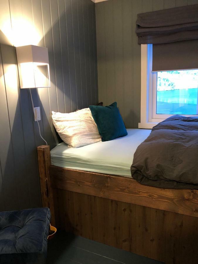 Retro - Cozy With A Fantastic View *